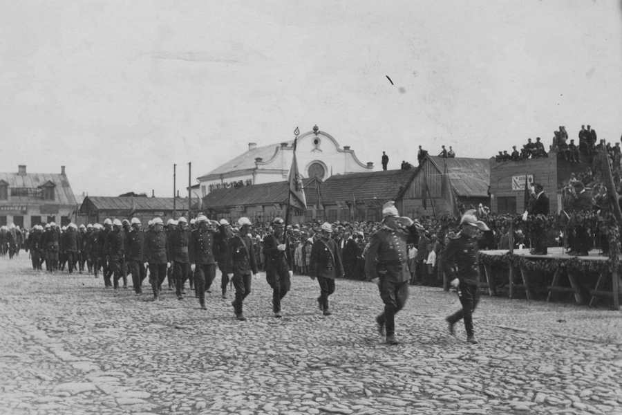 Pirmosios Lietuvos Respublikos prezidento Antano Smetonos (1874–1944) sutikimas Šiauliuose. 1927 m., Šiauliai Fotografija iš asmeninio kolekcininko Petro Kaminsko archyvo