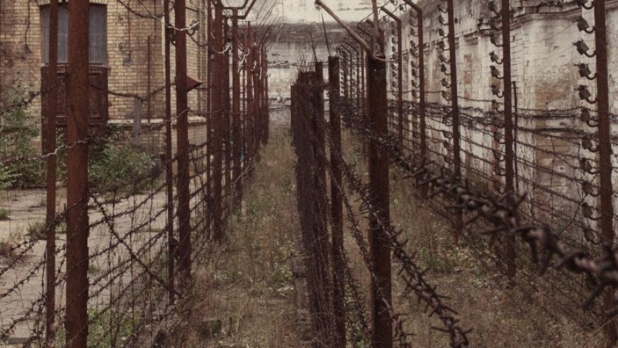 Прогулка по Лукишкской тюрьме на русском языке