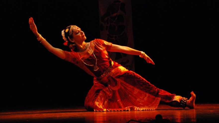Klasikinių indiškų šokių pamokos