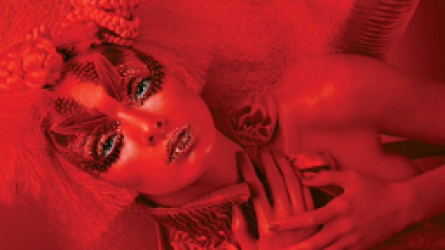 RAUDONAS UGNINGAS VAKARĖLIS