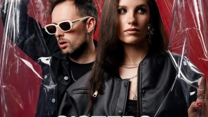 Sisters On Wire | KLAIPĖDA