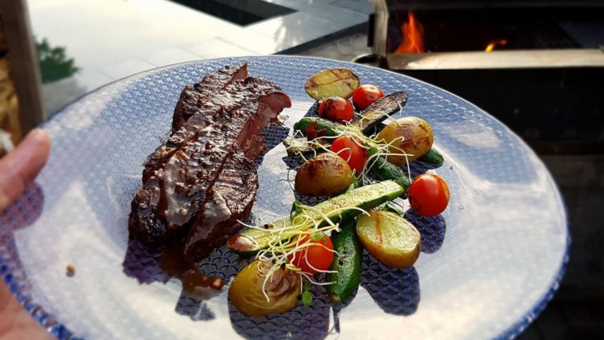 Grilis viešbučio „Vanagupė“ terasoje