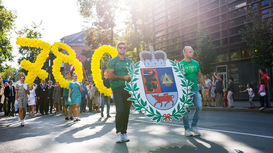FOTOGRAFIJŲ PARODOJE „SKAMBĖK, ŠIAULIŲ ŽEME“ ATGIMS ŠIAULIŲ GIMTADIENIO AKIMIRKOS