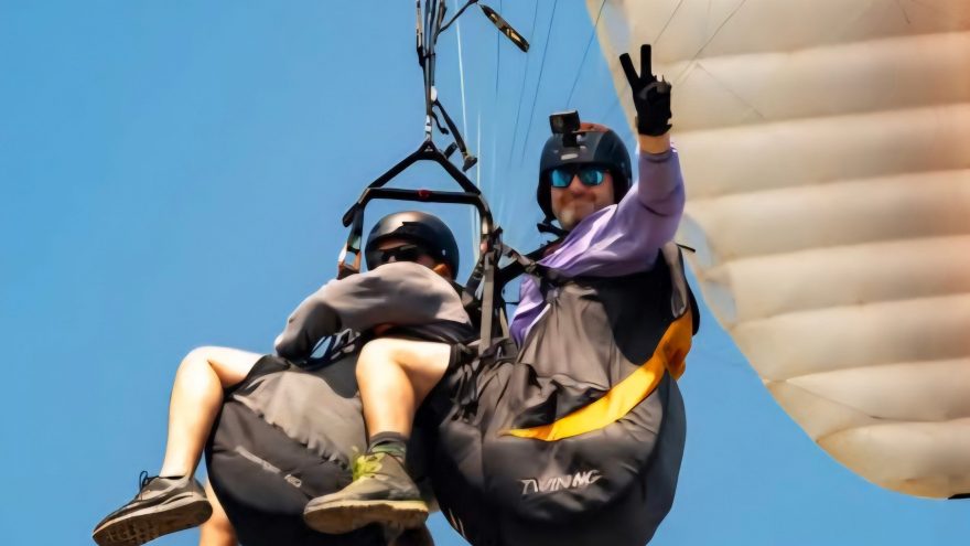 Iš paukščio skrydžio: susitikimas su parasparnio pilotu Mariumi Šulcu