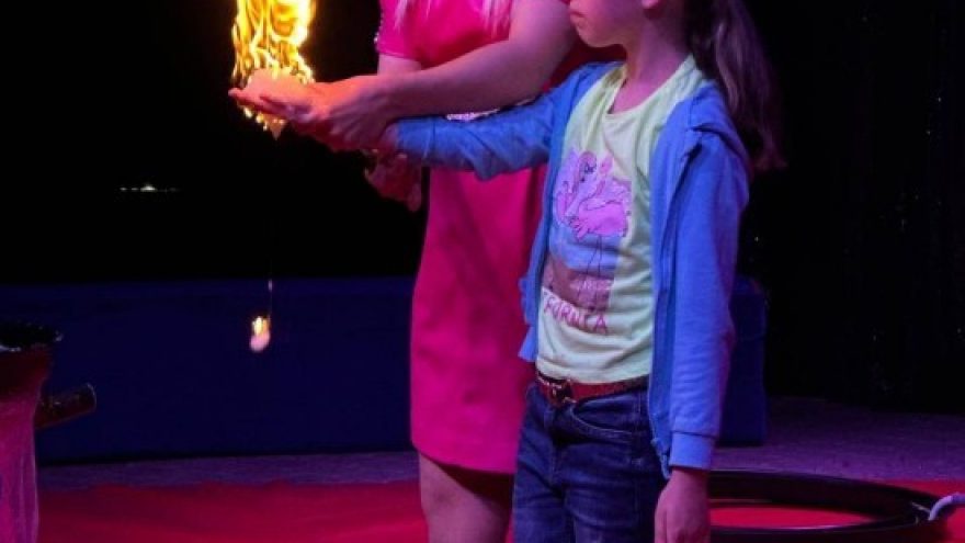 Išskirtinis cirko šou vaikams Raganiukės teatre!