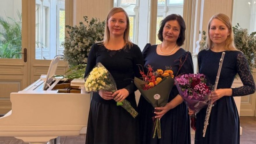 Kalėdinei žvaigždei sužibus