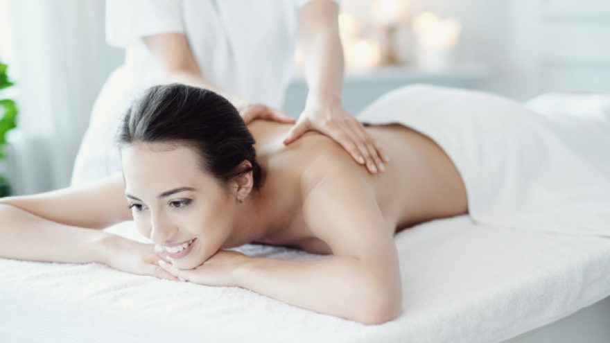 Gydomasis nugaros masažas