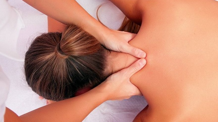 Galvos ir kaklo bei pečių juostos masažas