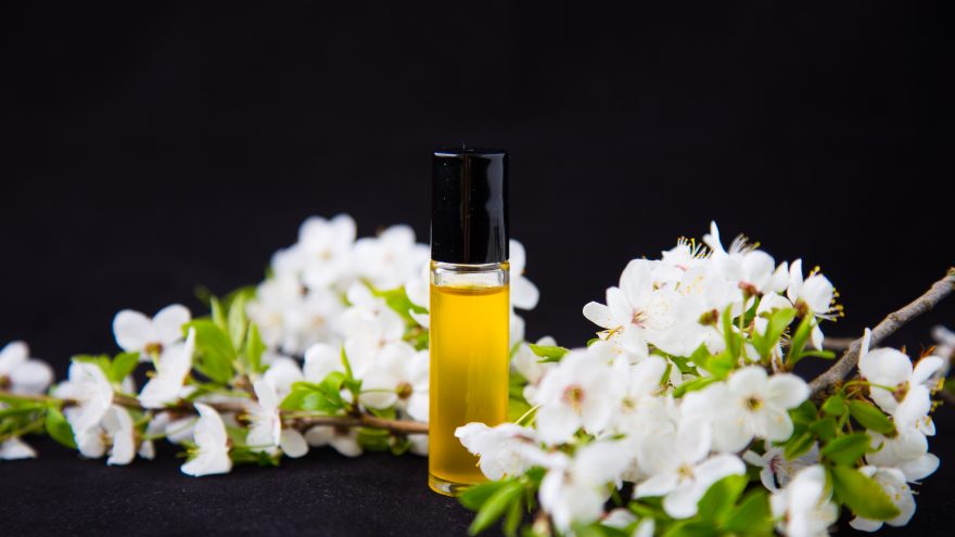 Natūralių aliejinių kvepalų gamyba