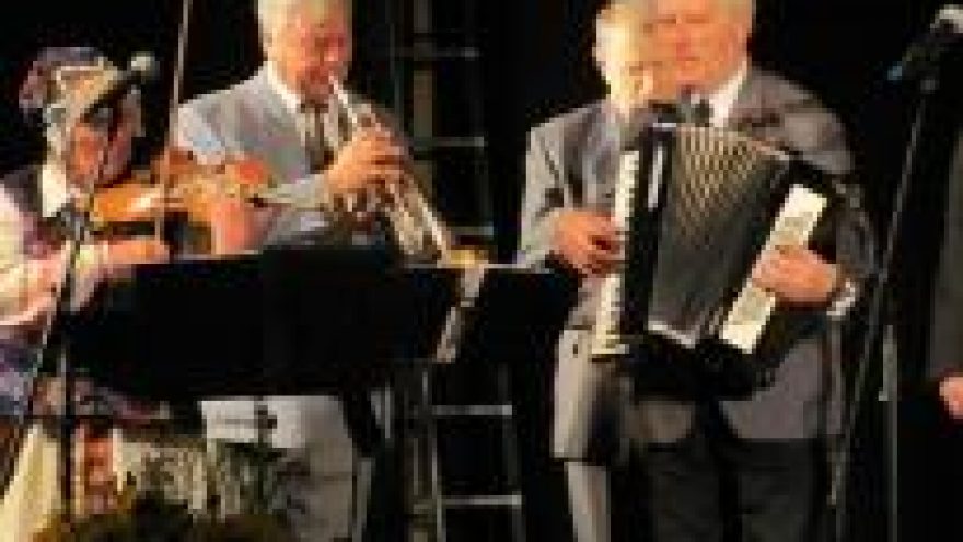 Festivalis „Pagerbkime senolių tarmę”