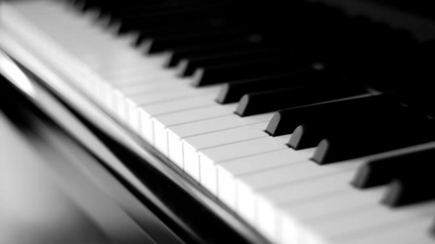 DŽIAZO ANTRADIENIS: pianino vakaras