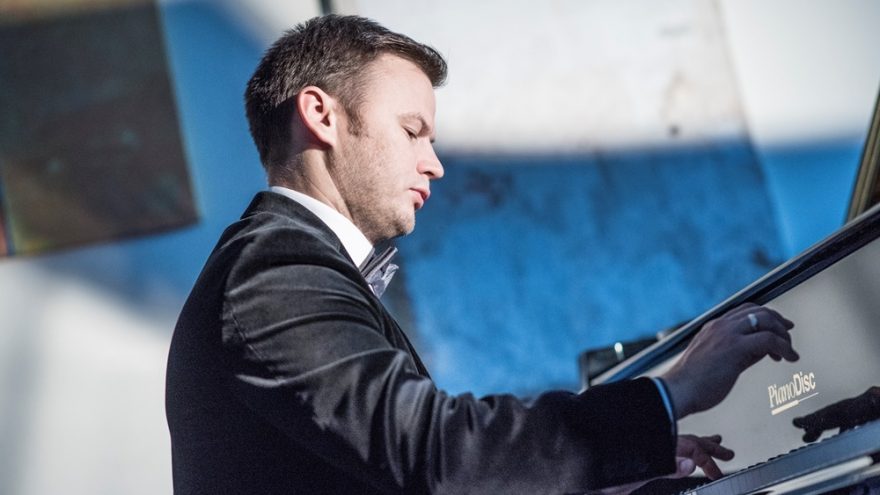 Pianistas Robertas Šiurys