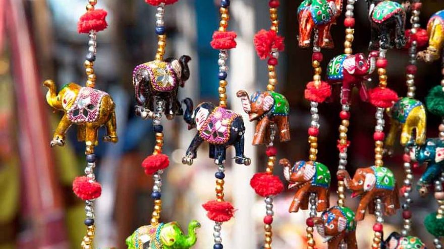 Indiškų prekių ir sendaikčių mugė