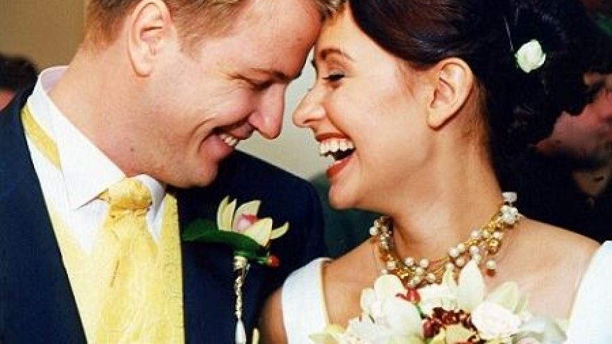 KĄ REIŠKIA BŪTI ŽMONA?