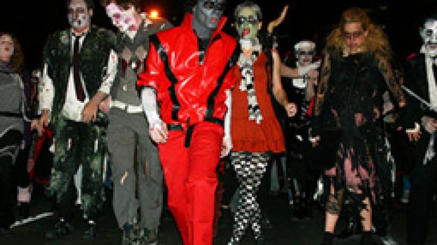 HALLOWEEN MASKARADAS  AŠ ESU SIAUBO FILMŲ ŽVAIGŽDĖ