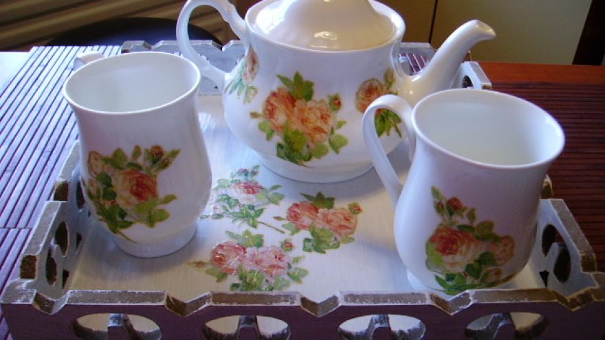 DEKUPAŽAS ANT PORCELIANO