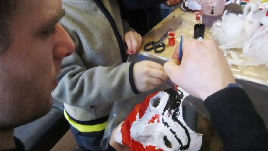 Linksmosios Užgavėnių kaukės