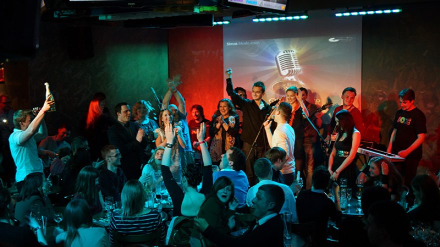 Stars & Legends karaokė turnyras