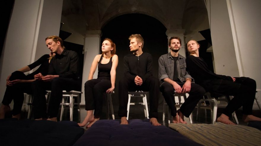 Spektaklis „Nuvaryti arkliai“