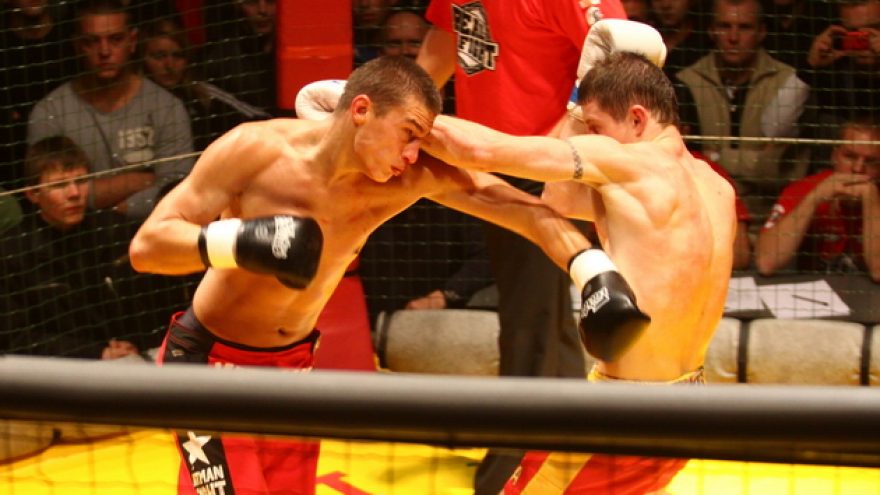 “Knight of the cage 4”