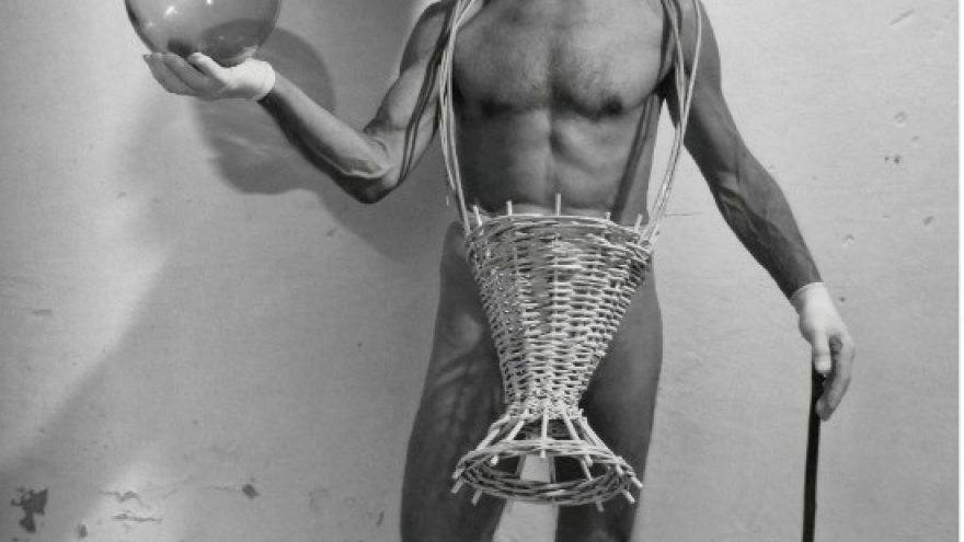 Benas Šarka Judesio ir garso performansas ”Dach Bach”