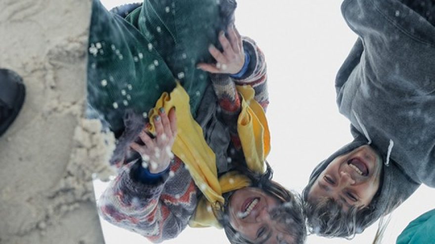 Tikrais faktais paremtas spektaklis NAMAI | Taško teatras  (Gargždai)