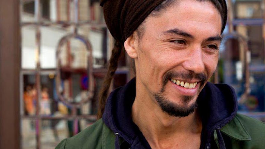 Javier Manik akustinis koncertas