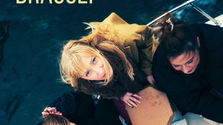 Šokis cigaretei ir geriausiai draugei. (režisierė ir choreografė Greta Grinevičiūtė)