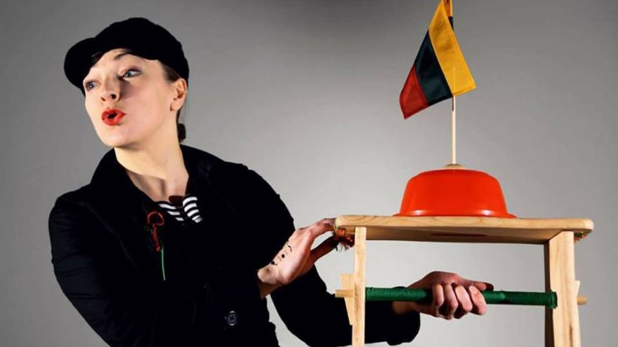 Spektaklis-žaidimas “Aplink pasaulį”