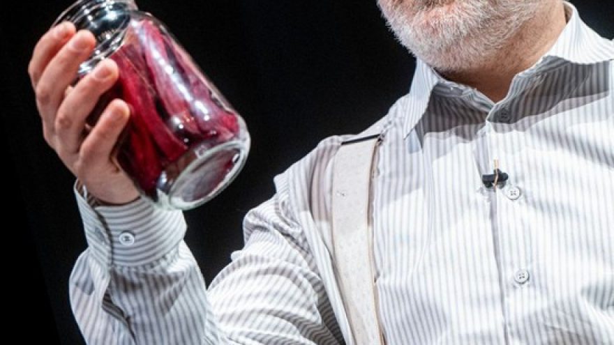 Laurynas Adomaitis. FERMENTACIJA , rež. Antanas OBCARSKAS