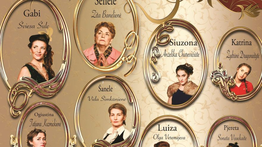 “8 mylinčios moterys”