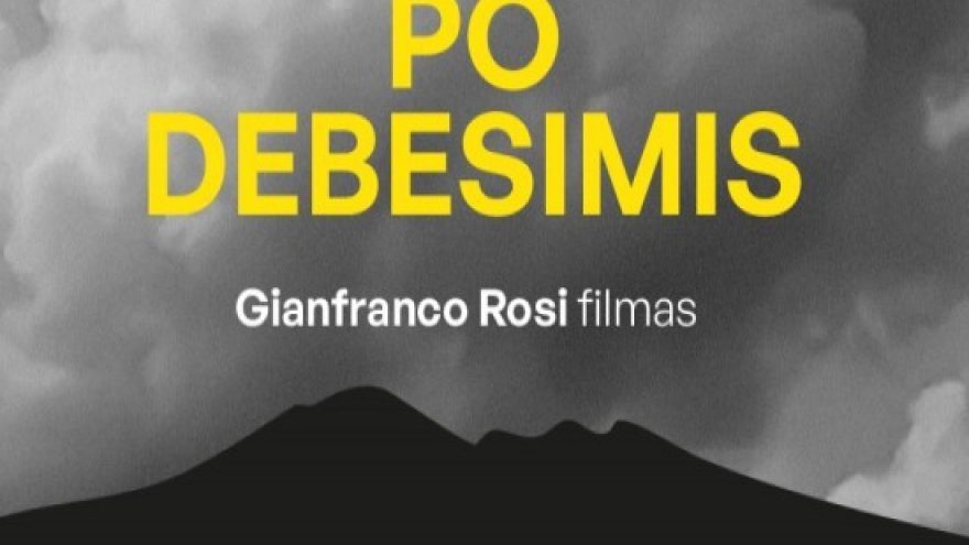 Po debesimis