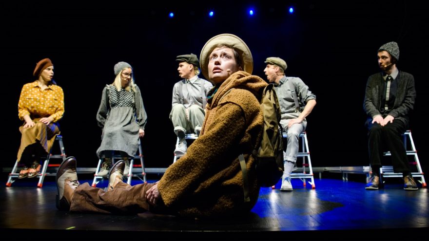 DETEKTYVO D. LAPINO BYLA | Keistuolių teatras