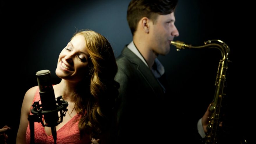 Duetas „Indraya ir saksofonistas Tomas Čiukauskas“