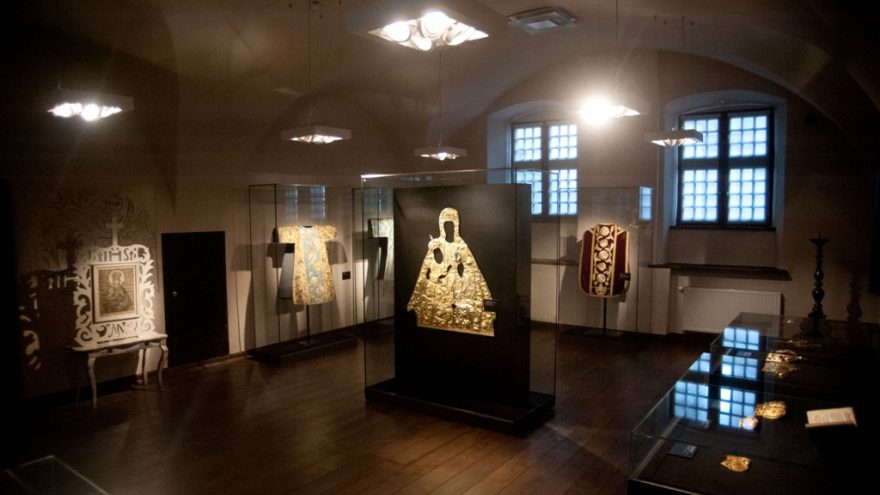 Ekskursija po parodą „Trakų Dievo Motina – Lietuvos Globėja“