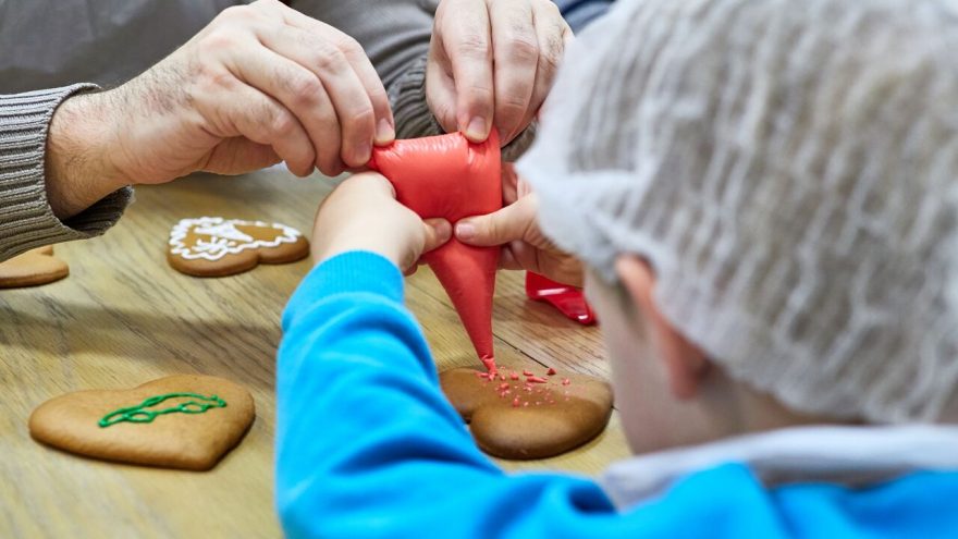 Meduoliais kvepianti Kalėdinė ekskursija šeimoms
