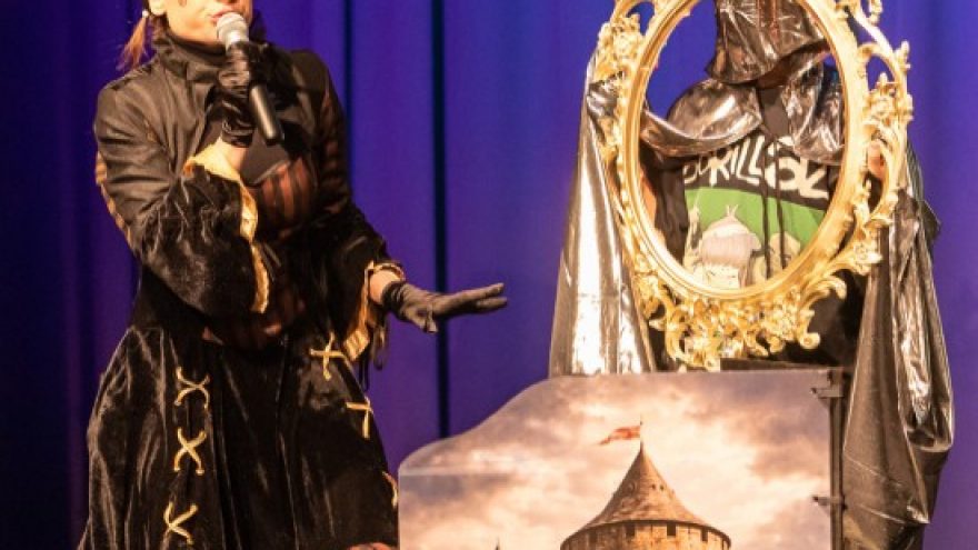 O kur dingo Snieguolė? (Perkeltas iš kovo 29 d.)