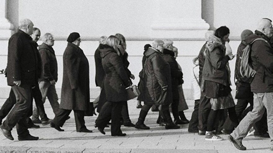 Dvi su puse minutės