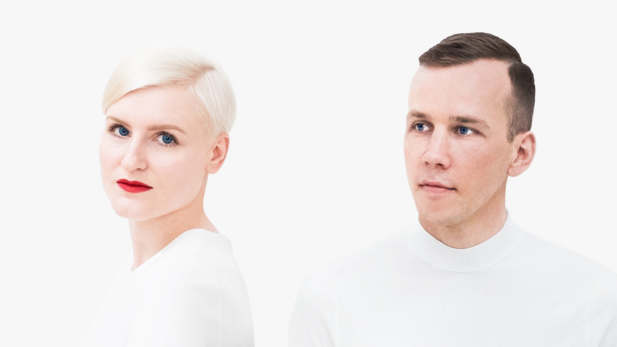 Fox Créateur duetas. Fake it till you make it.