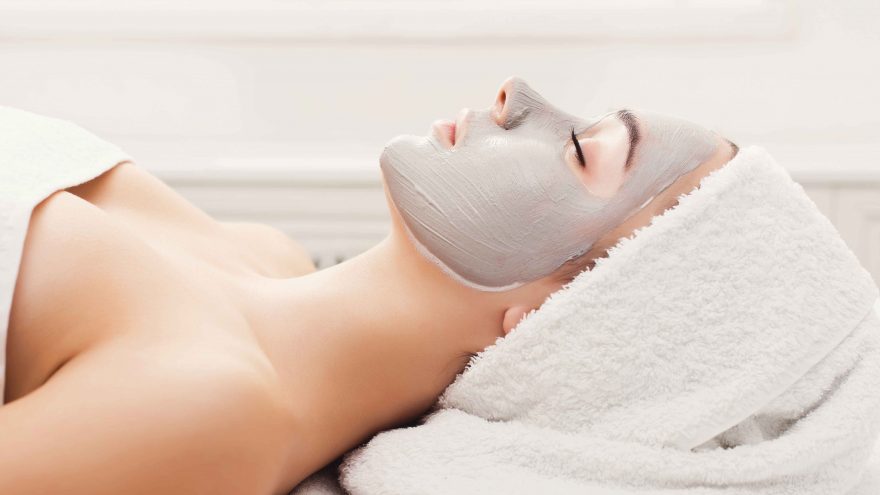 Jauninanti veido odos procedūra + rankų masažas
