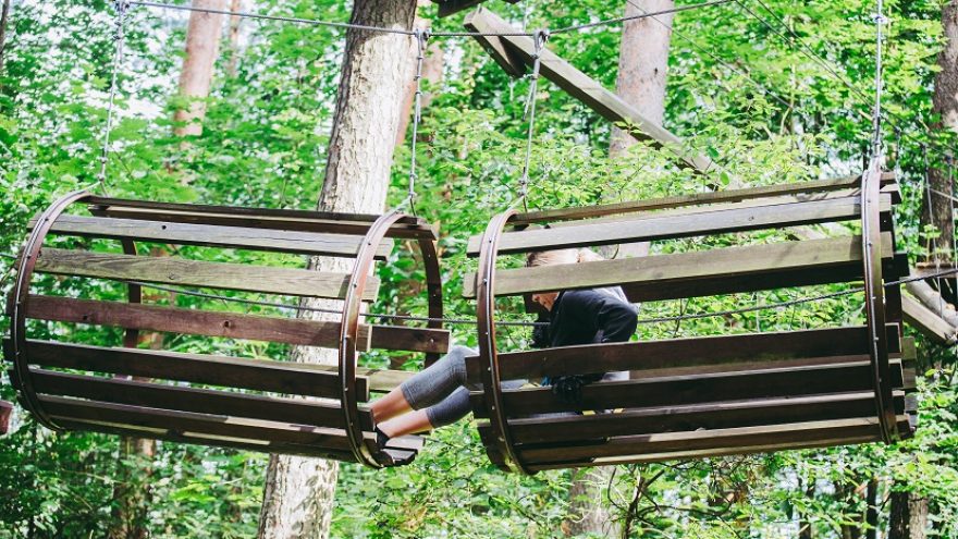 Pramogos Dainuvos nuotykių slėnyje