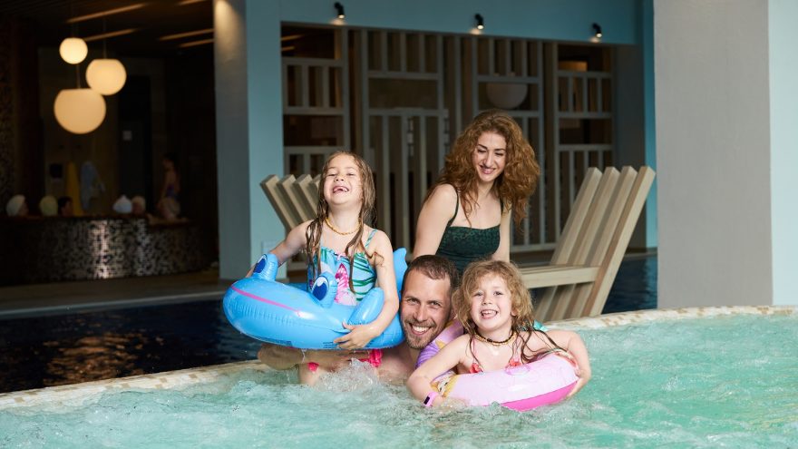 Apsilankymas šeimai „Aušra – baseino ir pirčių erdvėje“