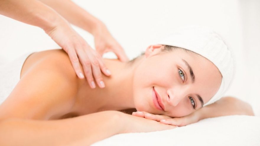 Gydomasis nugaros masažas