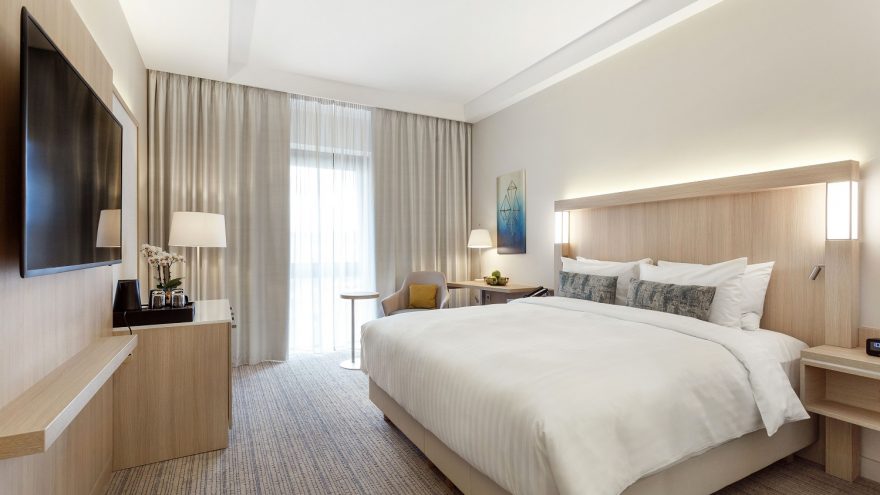 Nakvynė dviems su trijų patiekalų vakariene ir pusryčiais