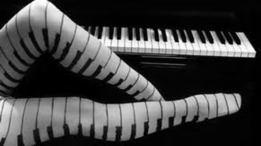 Linksmas pianino vakaras penktadienio vakarui