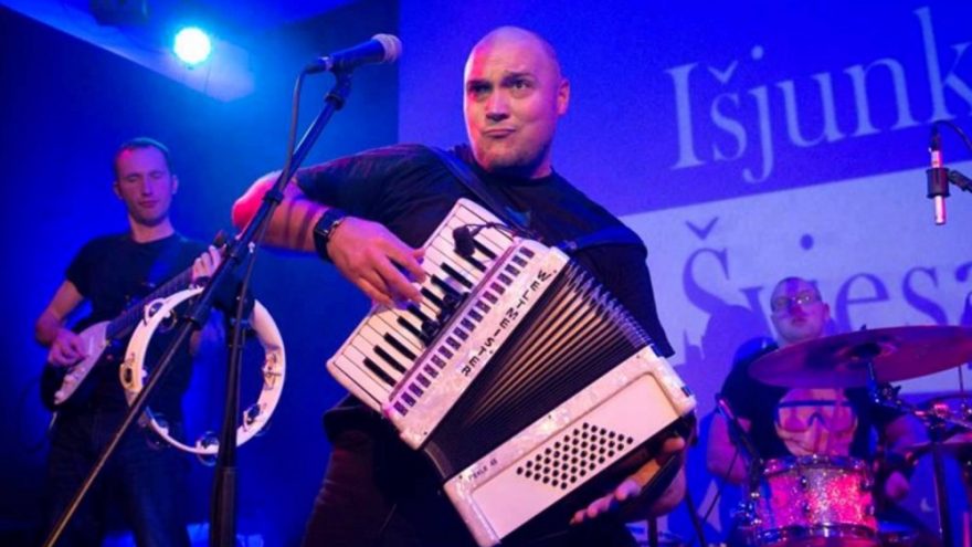 Pašėlusiai tamsus Halloween’as su „IŠJUNK ŠVIESĄ“!