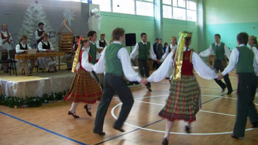 Labdaros mugė “Kalėdų žiburiukas”