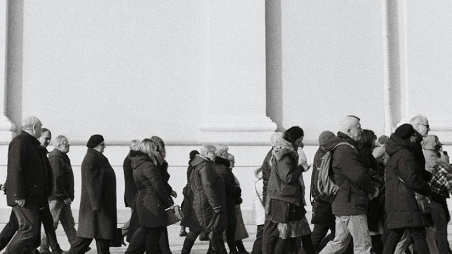 Dvi su puse minutės