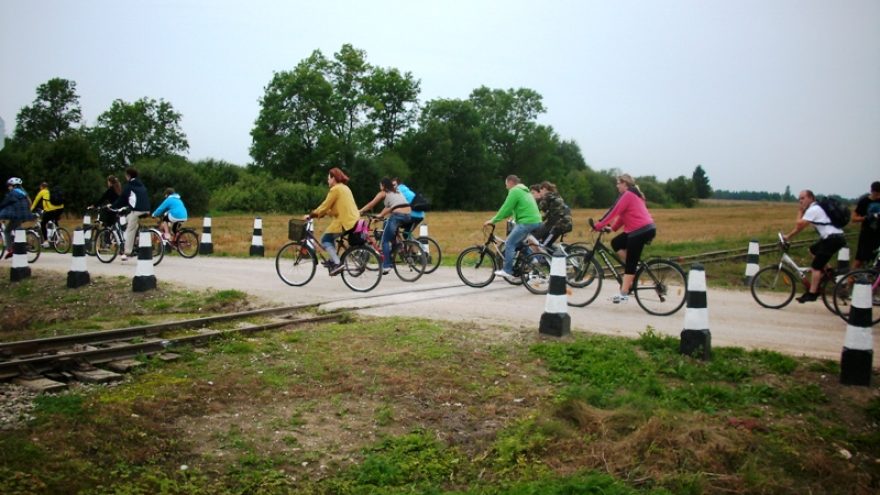 Iškyla siauruku ir dviračiais iš Panevėžio