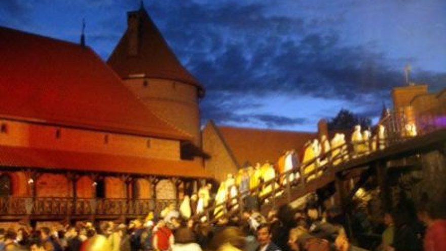 Opera “Pilėnai” Trakų pilyje